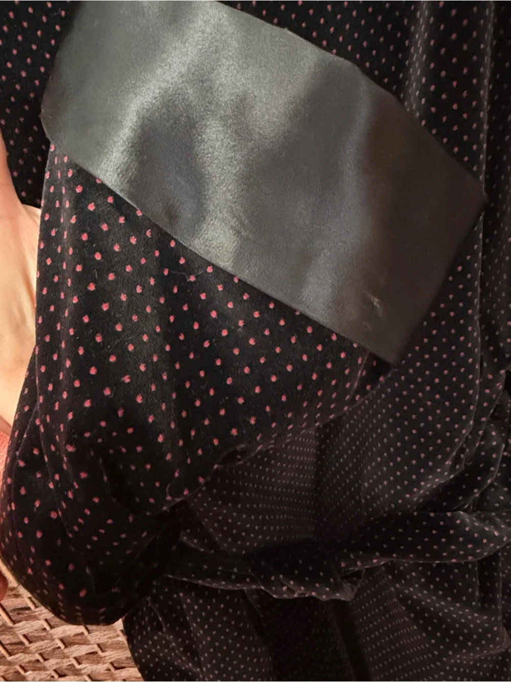 Saks Fifth Avenue Black Velvet Polka Dot Smoking Jacket Satin Collar theater